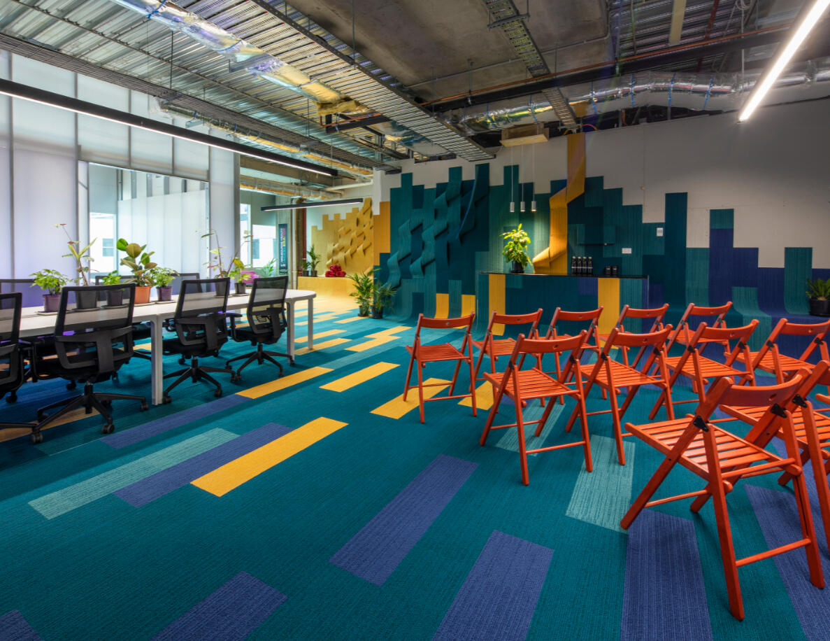 Royal Melbourne Hospital - temporary start-up incubator workspace for testing new healthcare products inside a clinical environment. Using donor carpet tiles from Interface to generate youthful, can-do energy on a low budget project. Royal Melbourne Hospital - temporary start-up incubator workspace for testing new healthcare products inside a clinical environment. Using donor carpet tiles from Interface to generate youthful, can-do energy on a low budget project.
